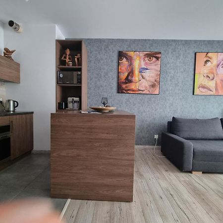 Q Apart Gold-Trzy Pokoje, Manufaktura, Klimatyzacja I Garaz Gratis, Tv Max, Fv, Gwarancja Zadowolenia Λοτζ Εξωτερικό φωτογραφία