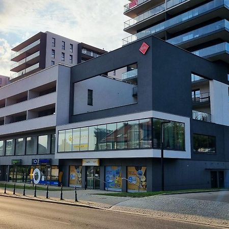 Q Apart Gold-Trzy Pokoje, Manufaktura, Klimatyzacja I Garaz Gratis, Tv Max, Fv, Gwarancja Zadowolenia Λοτζ Εξωτερικό φωτογραφία