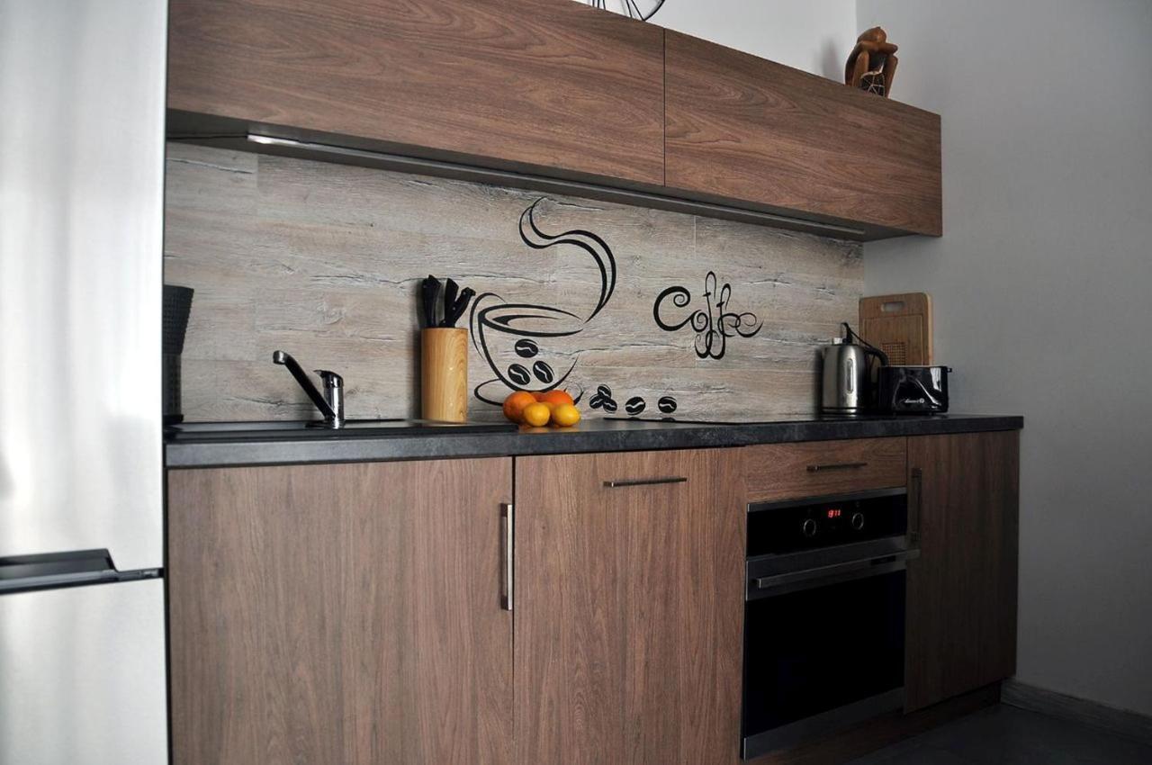 Q Apart Gold-Trzy Pokoje, Manufaktura, Klimatyzacja I Garaz Gratis, Tv Max, Fv, Gwarancja Zadowolenia Λοτζ Εξωτερικό φωτογραφία